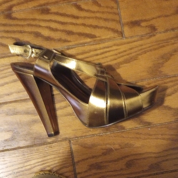 Linea Paola Shoes - Picture 4 of 4